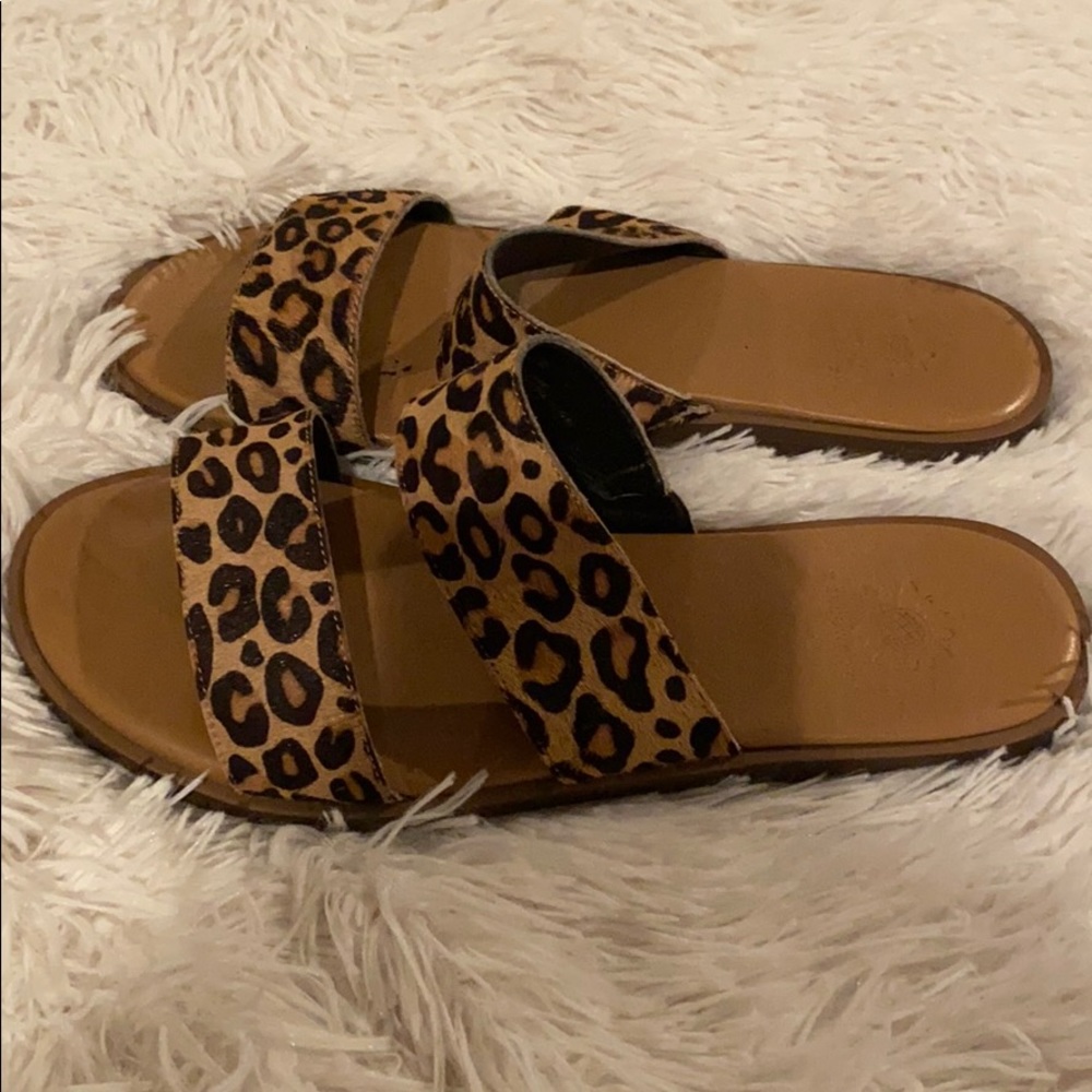 Yellow box sandals 8